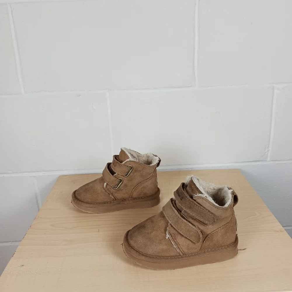 Girls' Bearpaw‎ Toddler Youth Retro Larisa Boots Suede Leather Toddler Size 8